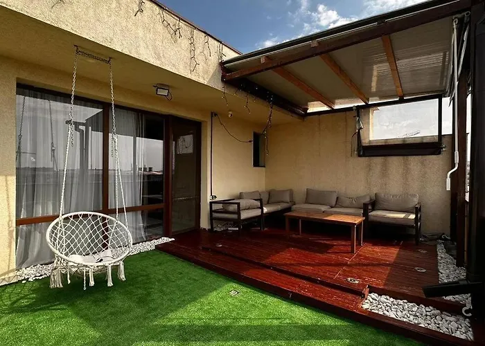 Inviting Space With A Beautiful Layout