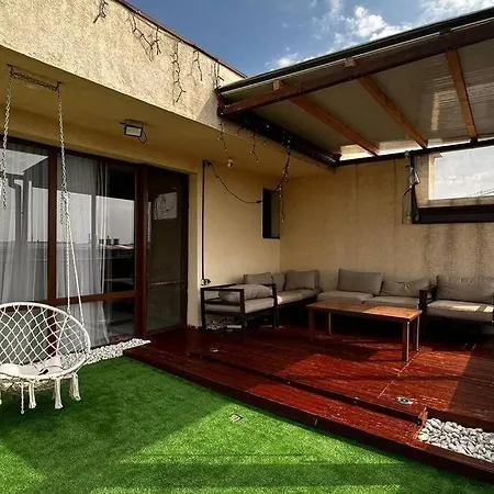 Inviting Space With A Beautiful Layout